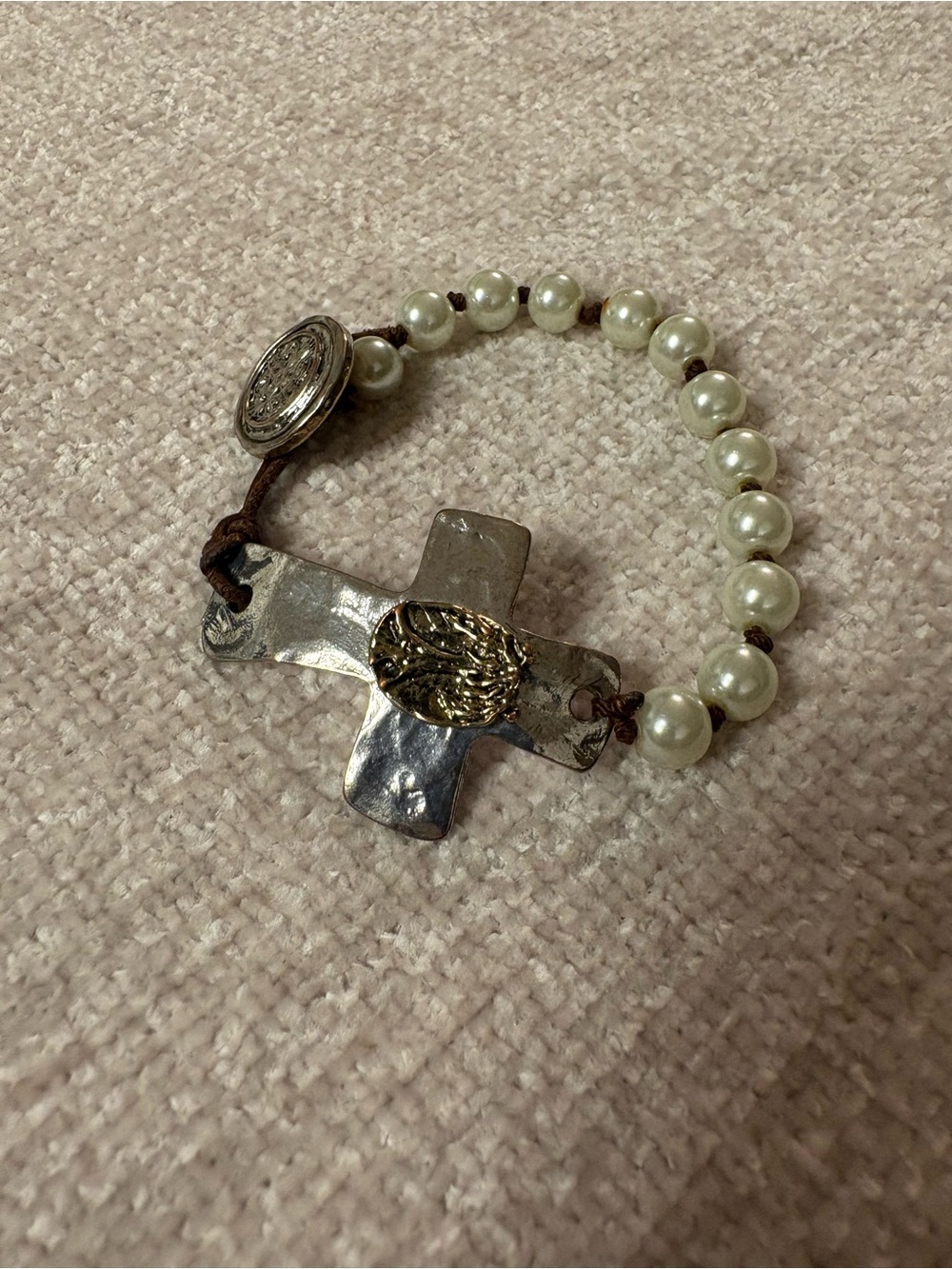 Faux Pearl Beaded Fashion Cross Bracelet with Gold Accent